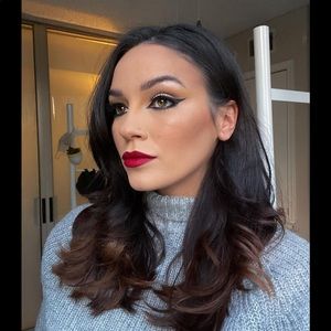 Meet your Posher, Destinee